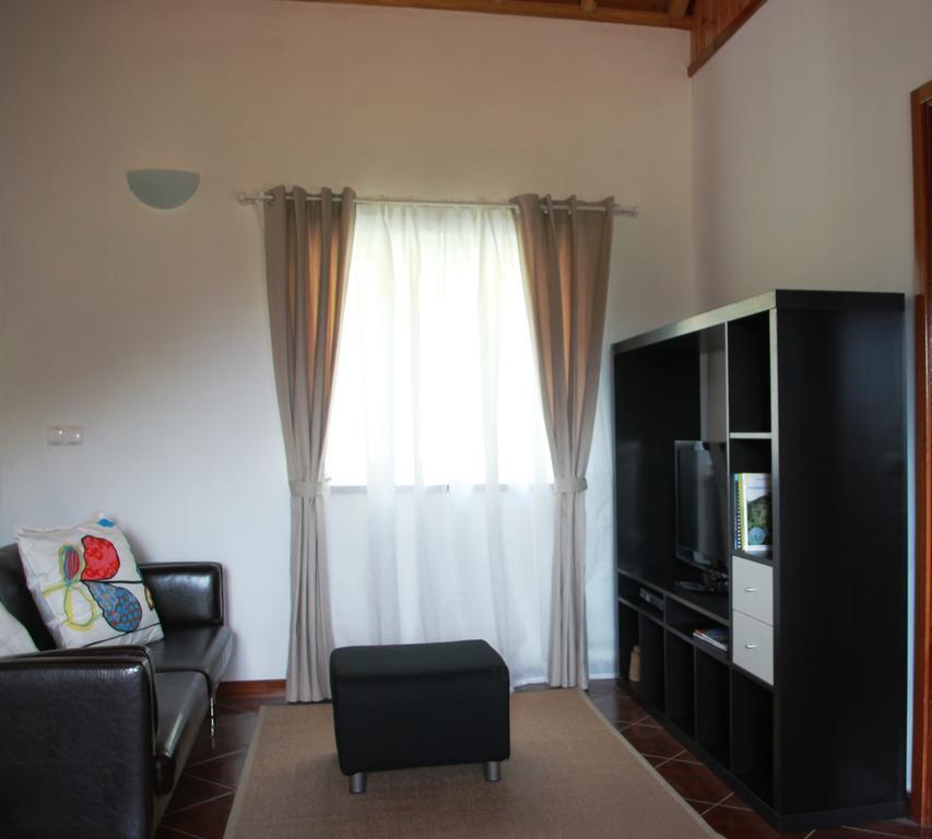 Casas Da Cascata Villa Lajes das Flores Dış mekan fotoğraf